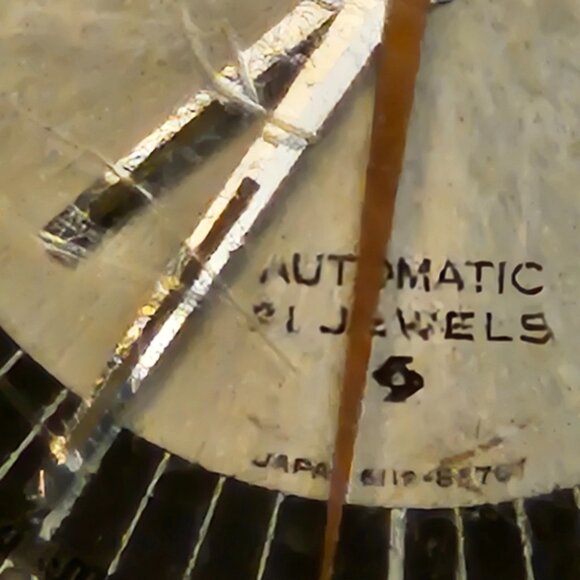 Vintage Seiko 5 Automatic Men’s Watch – Model 6119-8670 (21 Jewels) - Picture 4 of 16